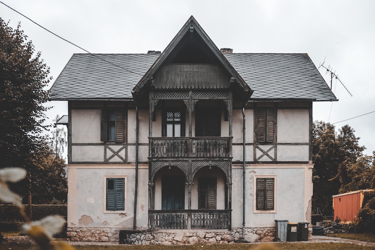 florian-van-duyn-awBsXJlakXk-unsplash.jpg
