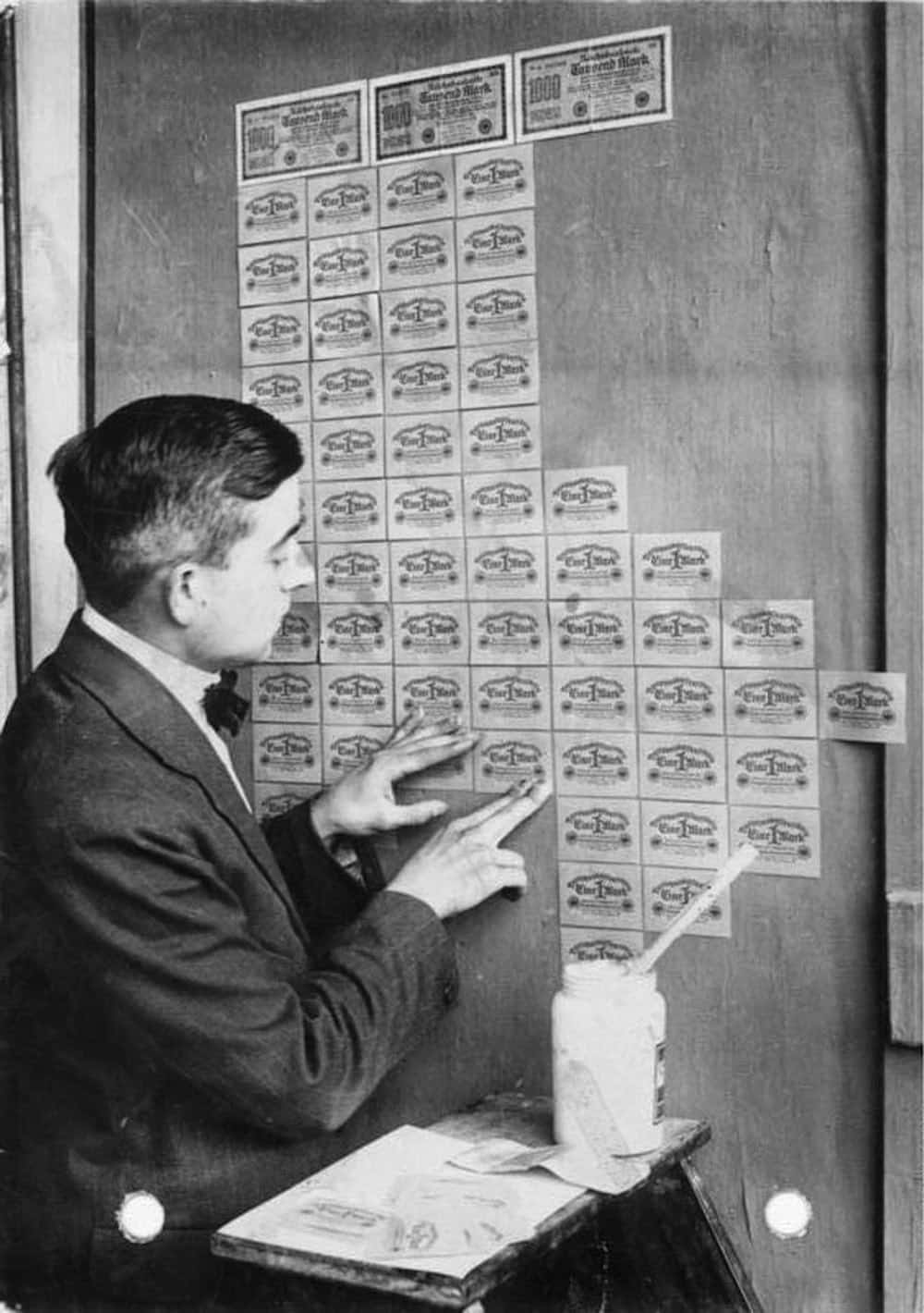 German Hyperinflation Made A Loaf of Bread Cost 200 Billion Marks in 1923